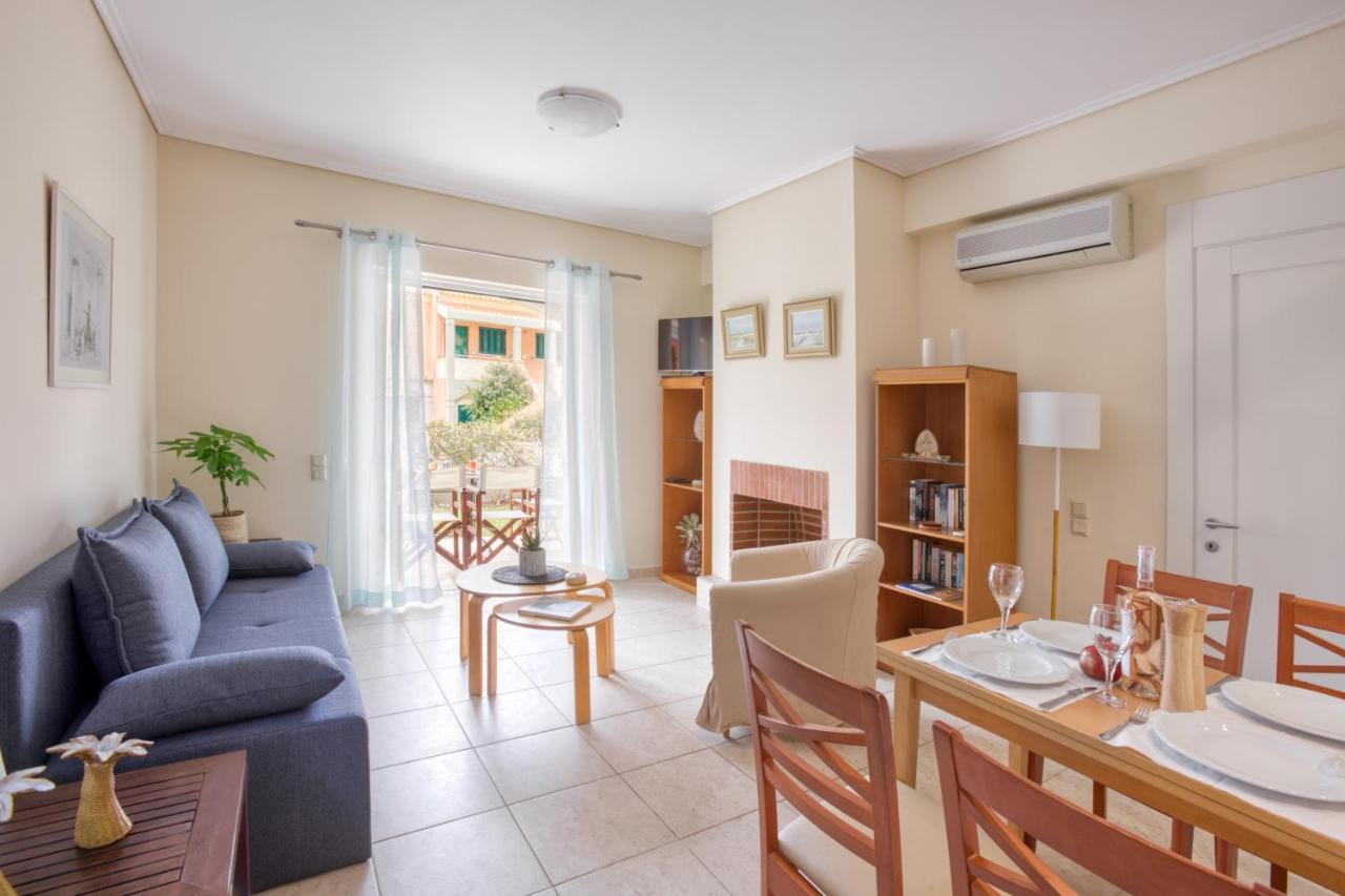Dimeli Junior Apartment At The Beach Барбати Экстерьер фото